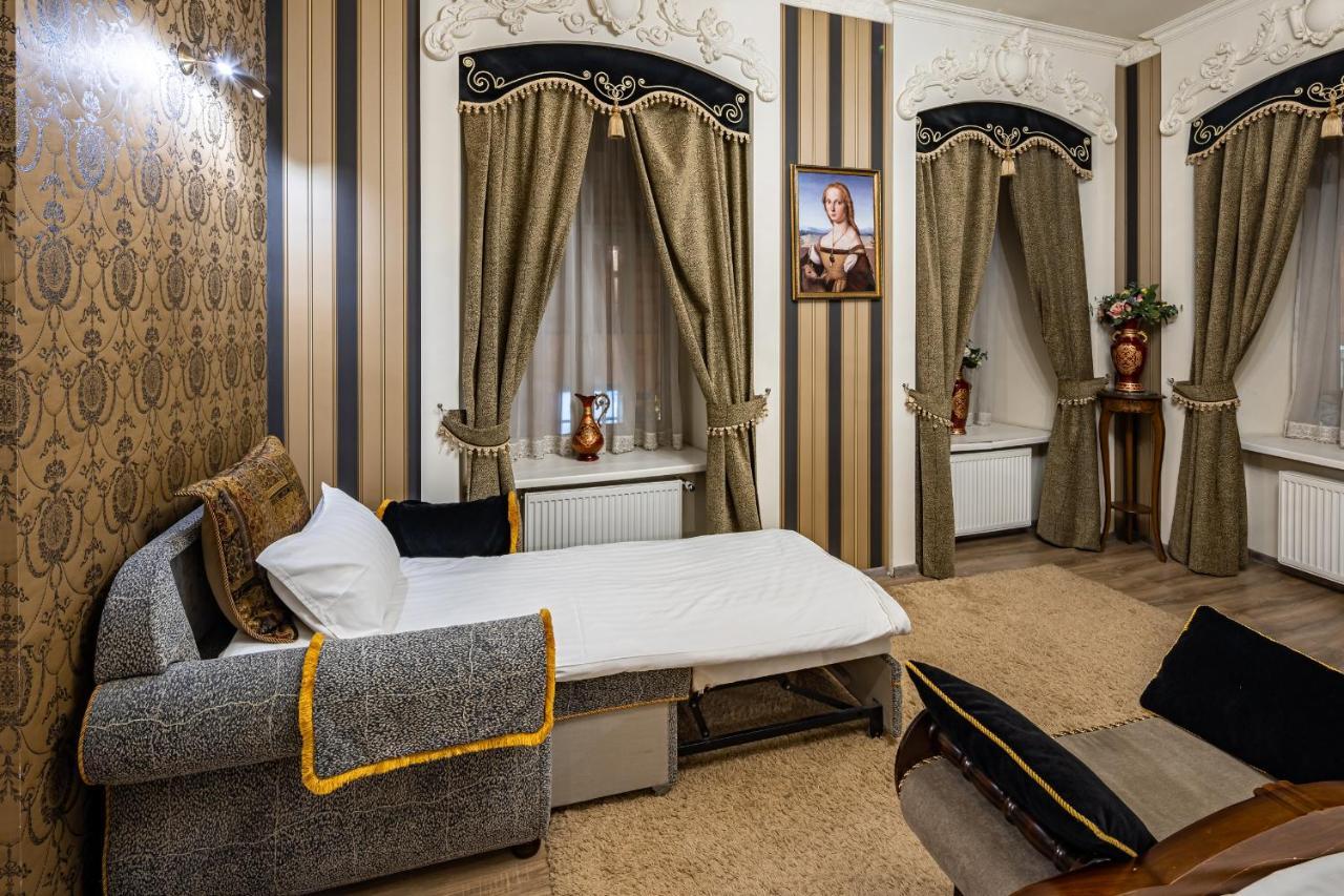 Classic Royal Central Apartment. Balcony And A/C Leopoli Esterno foto