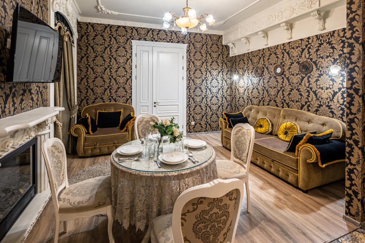 Classic Royal Central Apartment. Balcony And A/C Leopoli Esterno foto